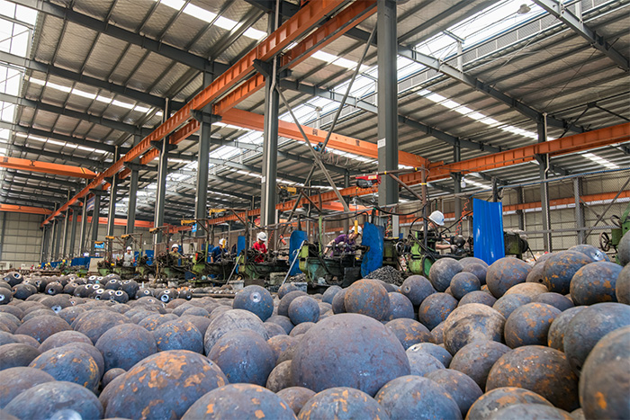 松原网架配件车间